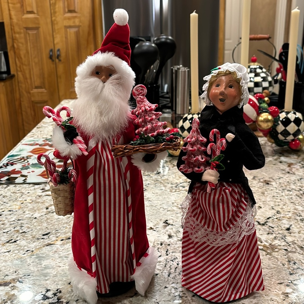 Byers Choice Carolers